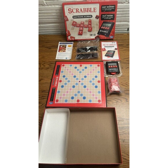 Scrabble Electronic Scoring Crossword Board Game Hasbro‎ Open Box - Picture 9 of 14